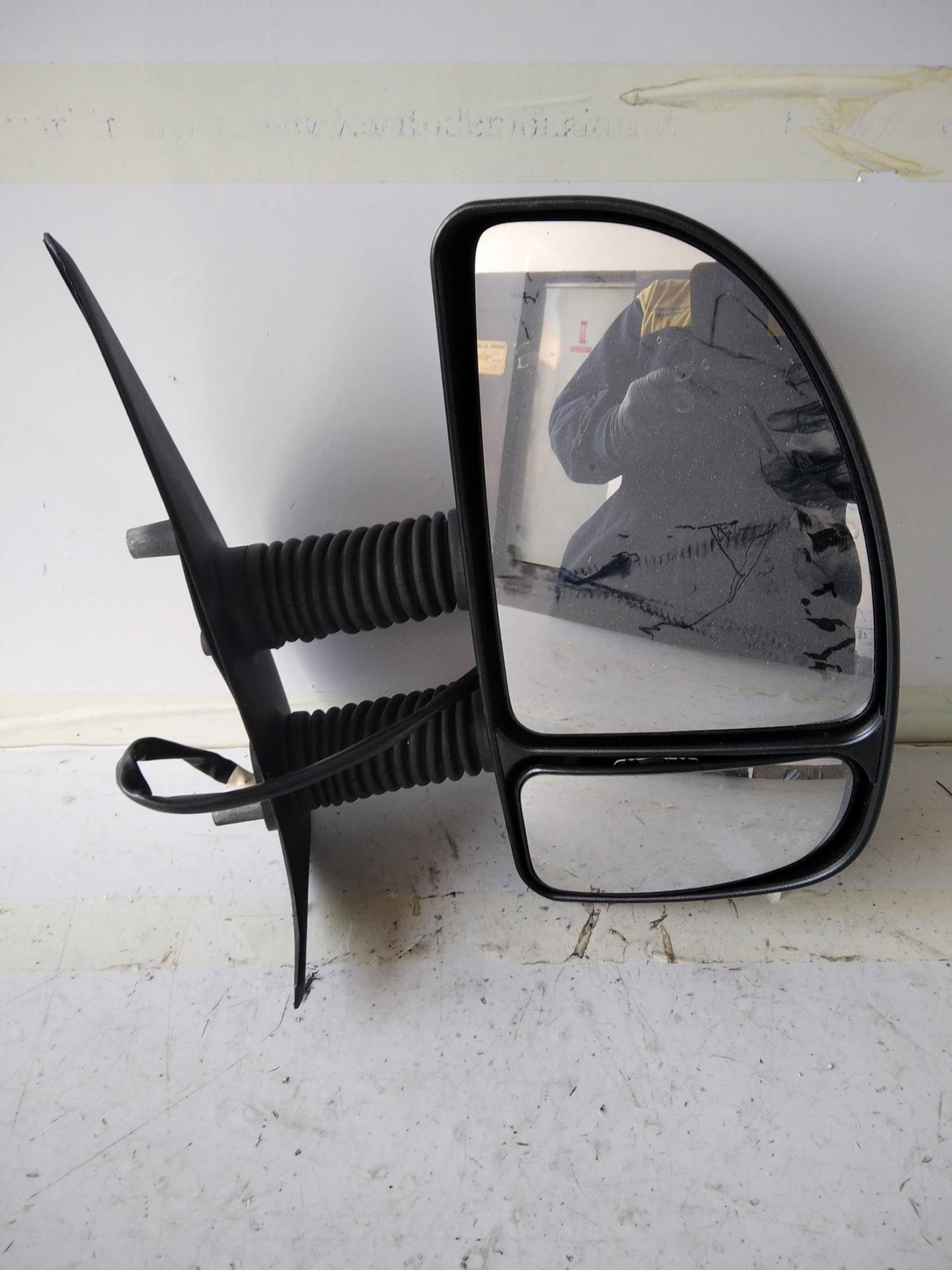 Cristallo retrovisore est. dx.